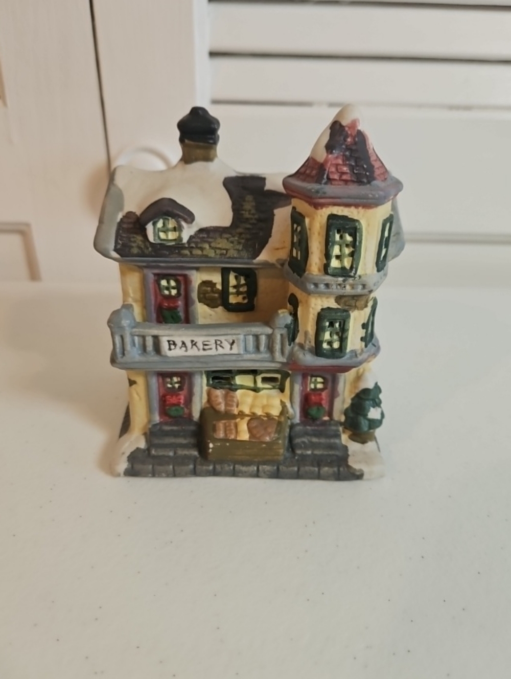 Christmas Village Ceramic Porcelain Bakery 4.25" Can Be Lit No Light Holiday